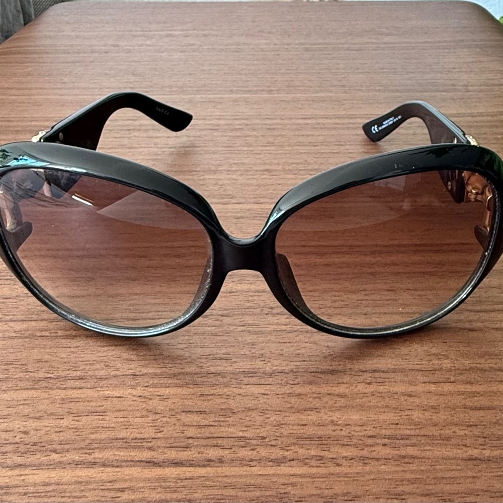 GUCCI BLACK BAMBOO HORSEBIT SUNGLASSES - Picture 2 of 8